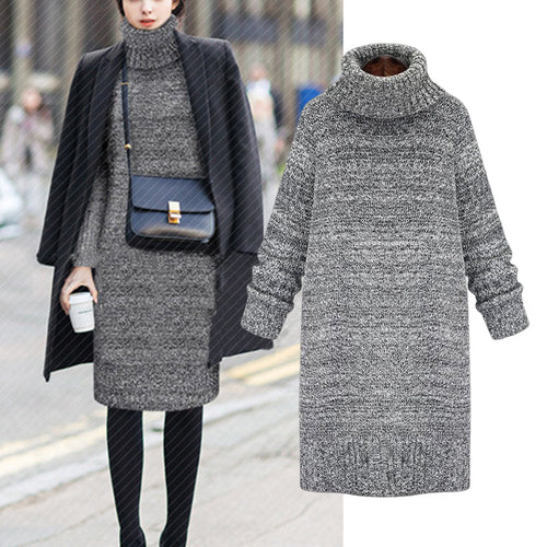 Mittellanges Strickkleid mit Rollkragen