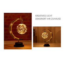 Laden Sie das Bild in den Galerie-Viewer, Handgefertigte mondförmige LED-Lampe