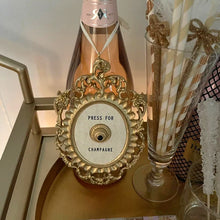 Laden Sie das Bild in den Galerie-Viewer, Champagner-Knopf-Metallhandwerk