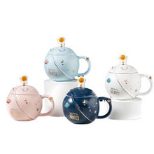 Laden Sie das Bild in den Galerie-Viewer, Süße Planeten-Kaffeetasse