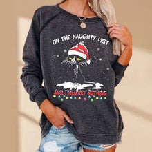 Laden Sie das Bild in den Galerie-Viewer, Langärmliges T-Shirt mit Weihnachtskatzenmuster