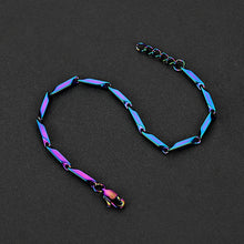 Laden Sie das Bild in den Galerie-Viewer, Schlichtes und stilvolles Titanarmband