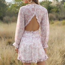 Laden Sie das Bild in den Galerie-Viewer, Elegantes Blumenkleid aus Chiffon mit V-Ausschnitt