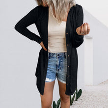 Laden Sie das Bild in den Galerie-Viewer, Einfarbige Strickjacke mit langen Ärmeln