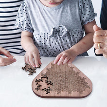Laden Sie das Bild in den Galerie-Viewer, Dreidimensionales Holzpuzzle mit hohem Schwierigkeitsgrad