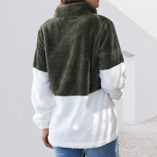 Laden Sie das Bild in den Galerie-Viewer, Kontrast-Plüschmantel mit Reißverschluss