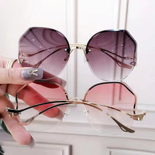 Laden Sie das Bild in den Galerie-Viewer, Randlose Sonnenbrille