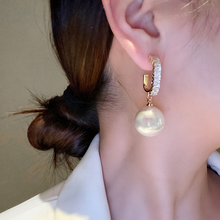 Laden Sie das Bild in den Galerie-Viewer, Einfache vielseitige Perlenohrringe