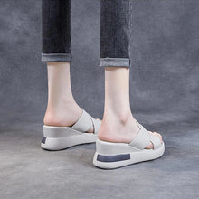 Laden Sie das Bild in den Galerie-Viewer, Damen Sandalen/Hausschuhe aus weichem Leder