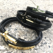 Laden Sie das Bild in den Galerie-Viewer, Mehrschichtiges Kreuzarmband