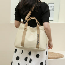 Laden Sie das Bild in den Galerie-Viewer, Damen lässige modische bedruckte Umhängetasche mit großem Fassungsvermögen