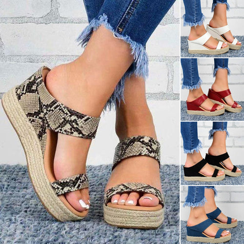 Rutschfeste Damensandalen mit dicker Sohle