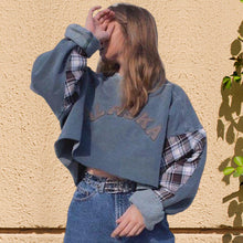 Laden Sie das Bild in den Galerie-Viewer, Lockeres Damen-Sweatshirt mit Rundhalsausschnitt