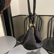 Laden Sie das Bild in den Galerie-Viewer, Luxuriöses Design Handtasche mit glänzenden Strasssteinen