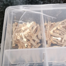 Laden Sie das Bild in den Galerie-Viewer, Crimpzangen-Klemmensatz