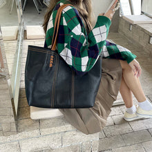 Laden Sie das Bild in den Galerie-Viewer, Einfache Vielseitige Handtasche aus Qualitätsleder