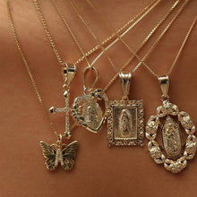 Laden Sie das Bild in den Galerie-Viewer, Goldene Halskette In Schmetterlingsform