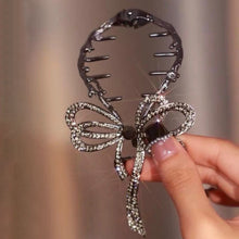 Laden Sie das Bild in den Galerie-Viewer, Haarspange aus Acryl