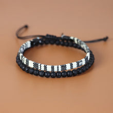 Laden Sie das Bild in den Galerie-Viewer, Vintage Stoffarmband