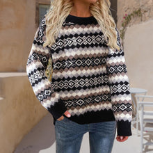 Laden Sie das Bild in den Galerie-Viewer, Weihnachten Gestreifter Strickpullover