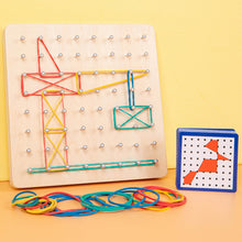 Laden Sie das Bild in den Galerie-Viewer, Kreatives Geobrett aus Holz