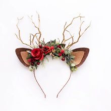 Laden Sie das Bild in den Galerie-Viewer, Weihnachtsstirnband in Rentierform mit Kunstblumen