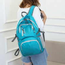 Laden Sie das Bild in den Galerie-Viewer, Leichter Wasserdichter Reiserucksack mit Großer Kapazität