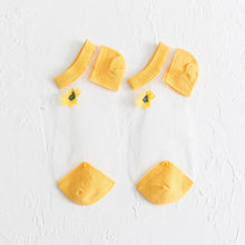Laden Sie das Bild in den Galerie-Viewer, Durchscheinende Gänseblümchensocken