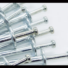 Laden Sie das Bild in den Galerie-Viewer, Gehämmerte Dehnschraube aus Zinklegierung