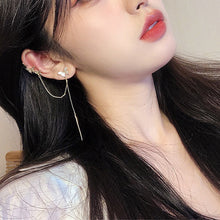 Laden Sie das Bild in den Galerie-Viewer, Ohrringe mit Schmetterlingen und Quasten