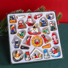 Laden Sie das Bild in den Galerie-Viewer, 24 kleine Holzanhänger zu Weihnachten