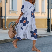 Laden Sie das Bild in den Galerie-Viewer, Lässig bedrucktes Patchworkkleid