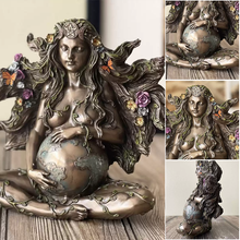Laden Sie das Bild in den Galerie-Viewer, Schmetterling Mutter Erde Gaia Statue