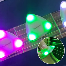 Laden Sie das Bild in den Galerie-Viewer, Leuchtendes Gitarrenplektrum