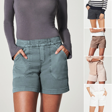 Laden Sie das Bild in den Galerie-Viewer, Stretch-Twill-Shorts für Damen