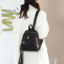 Laden Sie das Bild in den Galerie-Viewer, Einfarbiger Mini-Reiserucksack