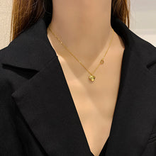 Laden Sie das Bild in den Galerie-Viewer, Stilvolle Herzförmige Halskette