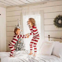 Laden Sie das Bild in den Galerie-Viewer, Bester Weihnachtlicher Familienpyjama(2-teiliges Set)