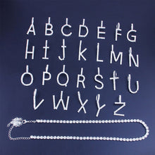 Laden Sie das Bild in den Galerie-Viewer, Damen Buchstaben Kristall Halskette