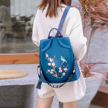 Laden Sie das Bild in den Galerie-Viewer, Vielseitiger Bestickter Leichter Diebstahlschutzrucksack