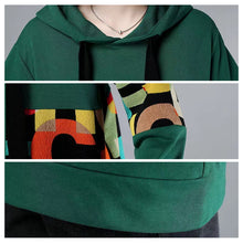 Laden Sie das Bild in den Galerie-Viewer, Hoodie mit Buchstaben-Print