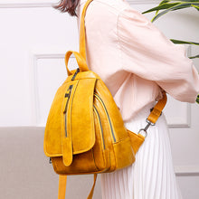 Laden Sie das Bild in den Galerie-Viewer, Damen Modischer Rucksack aus weichem Leder