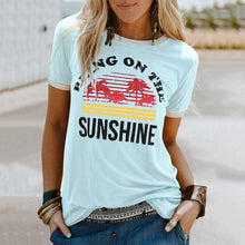 Laden Sie das Bild in den Galerie-Viewer, Sommer-Kokosnuss-T-Shirt