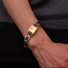 Laden Sie das Bild in den Galerie-Viewer, Kohlefaser-Magnet-Titan-Stahl-Armband