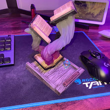 Laden Sie das Bild in den Galerie-Viewer, Handbemalter personalisierter Zauberbuch-Würfelturm