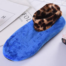 Laden Sie das Bild in den Galerie-Viewer, Rutschfeste Thermosocken für den Innenbereich