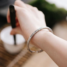 Laden Sie das Bild in den Galerie-Viewer, Glücksverheißendes Totem Ethnisches Armband