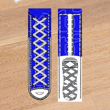 Laden Sie das Bild in den Galerie-Viewer, Lustige Socken mit Schnürsenkelaufdruck