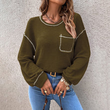 Laden Sie das Bild in den Galerie-Viewer, Rundhals gestrickter T-Shirt mit Taschen