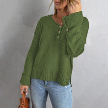 Laden Sie das Bild in den Galerie-Viewer, Strickpullover mit Knöpfen und überschnittener Schulter